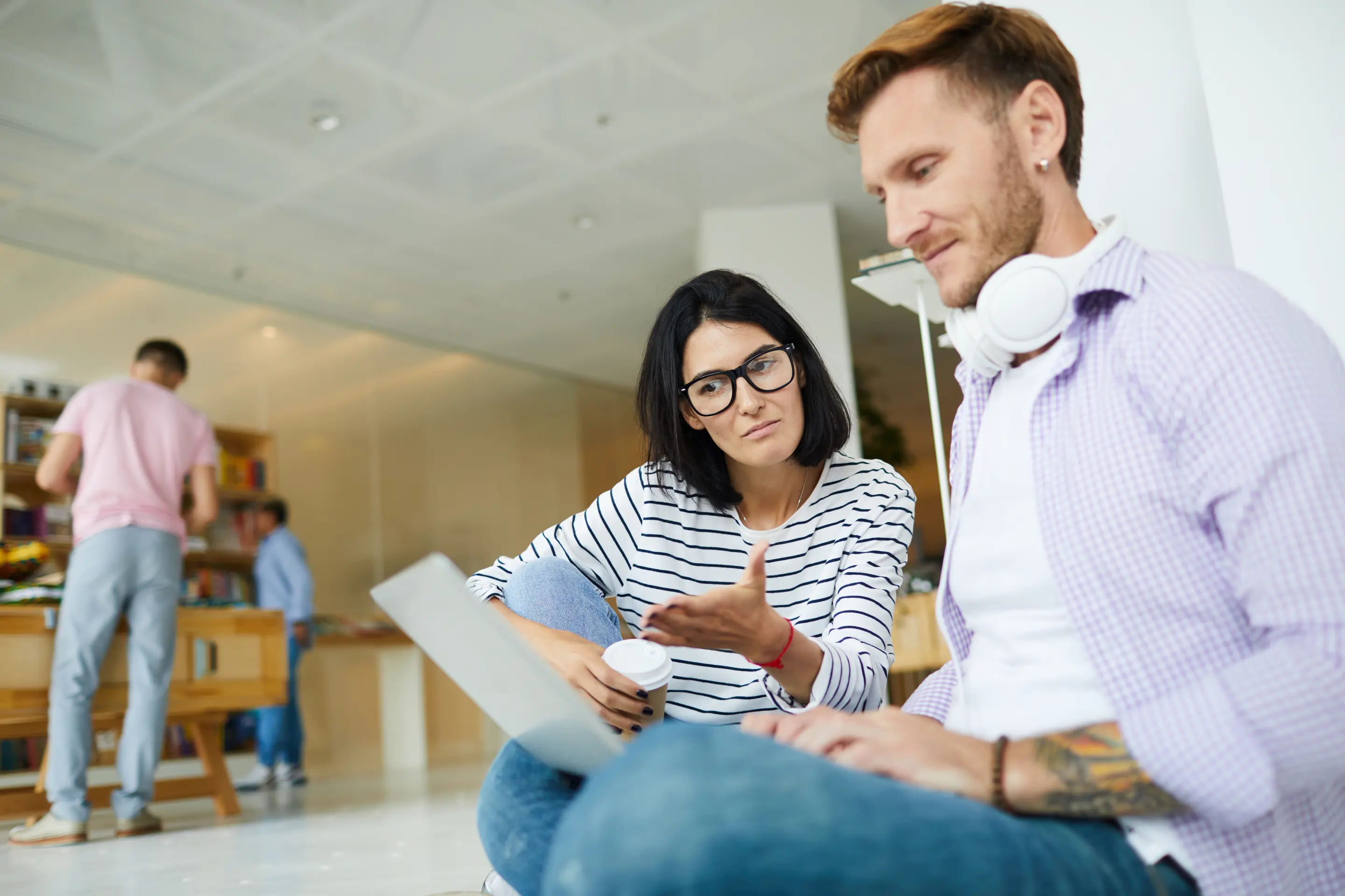 How can you utilize analytics to improve your profile? How can you utilize analytics to improve your profile?