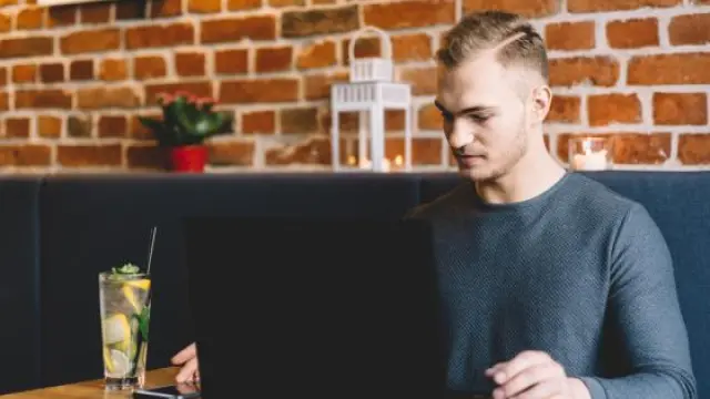 مشاركة المحتوى بانتظام