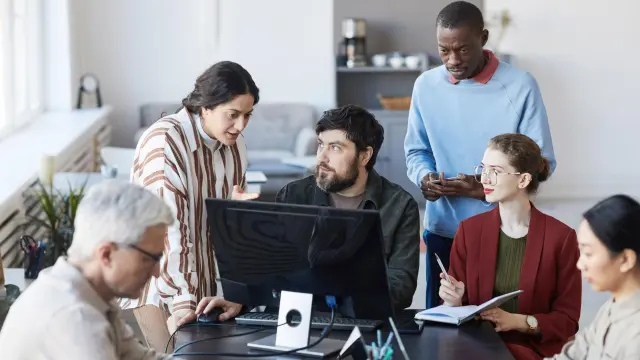 Manage the information for your online company... Manage the information for your online company...