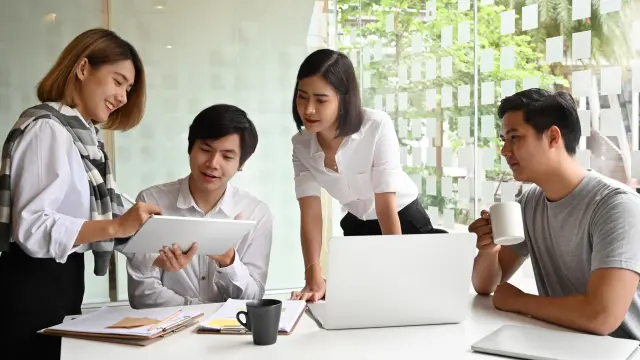 It’s ideal for businesses and brands... It’s ideal for businesses and brands...