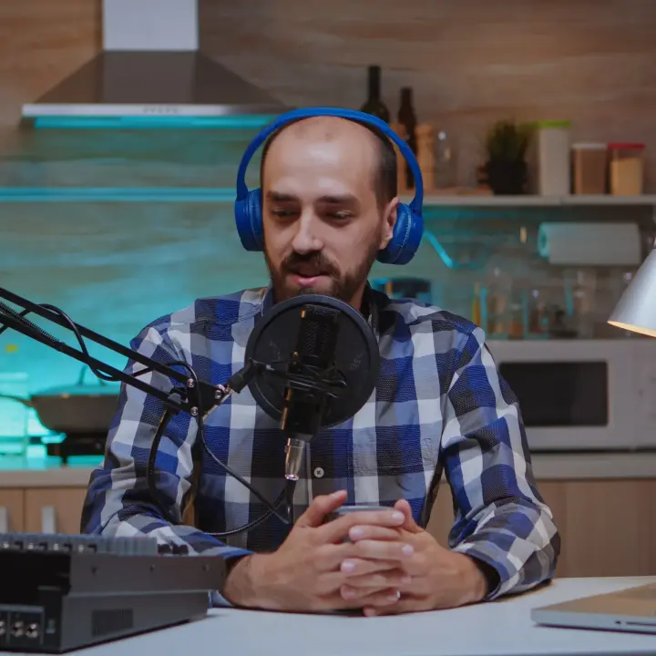 10 insanely effective Facebook Live ideas to skyrocket your views and engagement!