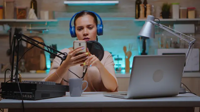 Identify a topic for your podcast episodes Identify a topic for your podcast episodes