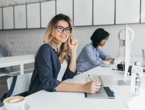 What is Hootsuite and is it free to use?