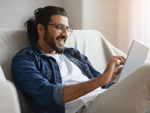 How can you use the LinkedIn story feature? How can you use the LinkedIn story feature?